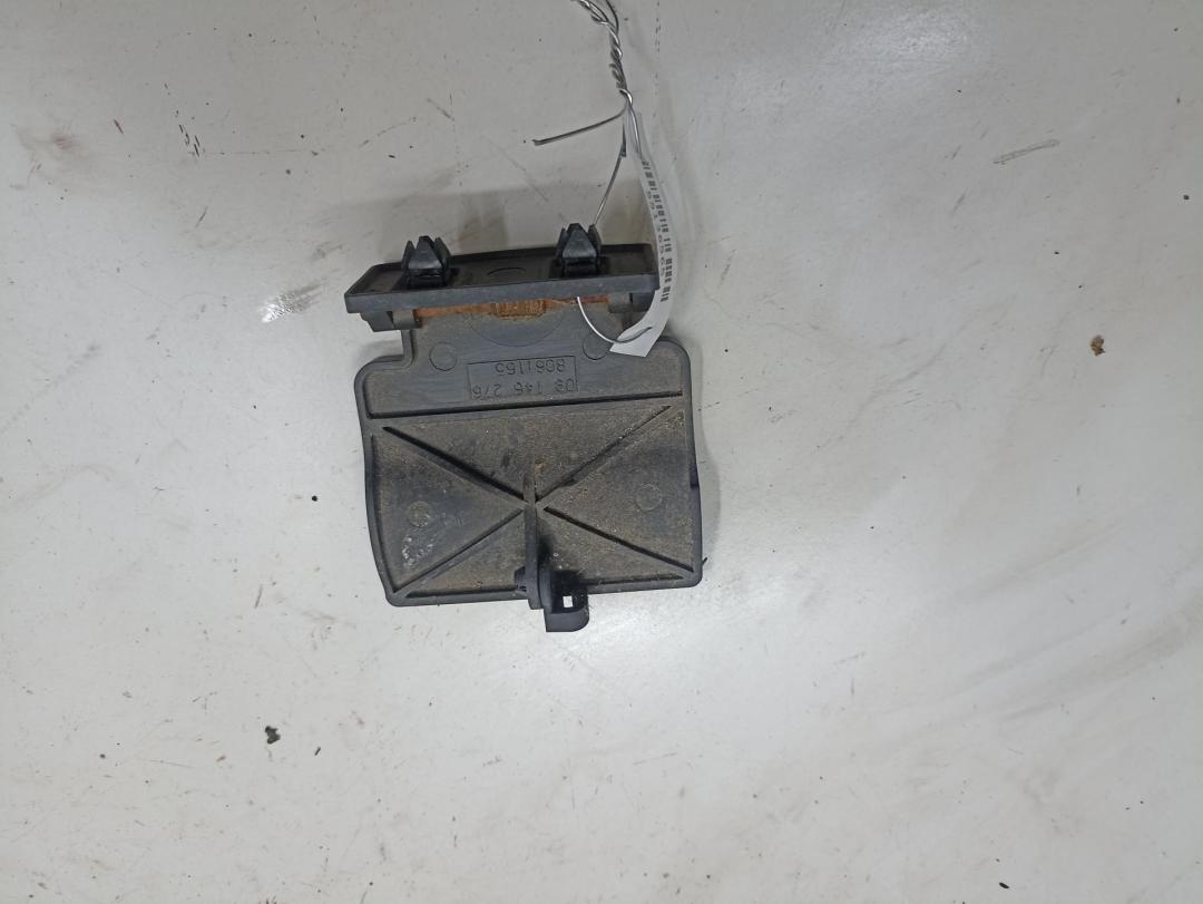 ручка открывания капота Opel Omega B 2000, 3.0 л., бензин, МКПП, зелёный, седан, 09146276