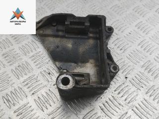 кронштейн генератора Volkswagen Transporter T5 2006, 2.5 л., дизель, МКПП, белый, микроавтобус, 070303143C