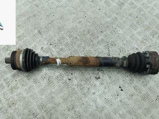 полуось передняя правая (приводной вал, ШРУС) Volkswagen Passat B5 1999, 1.6 л., бензин, МКПП, синий, универсал