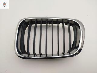 решетка радиатора BMW 3 серия E46 1999, зелёный, седан, 81596232