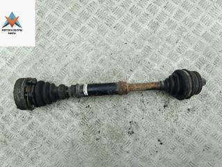 полуось передняя левая (приводной вал, ШРУС) Volkswagen Passat B5 1999, 1.8 л., бензин, МКПП, серый, универсал