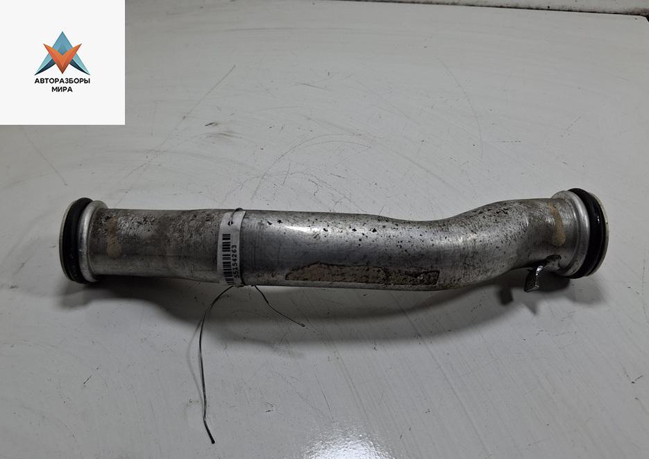 трубка охлаждающей жидкости Opel Signum C 2004, 2.2 л., бензин, АКПП - фото №1