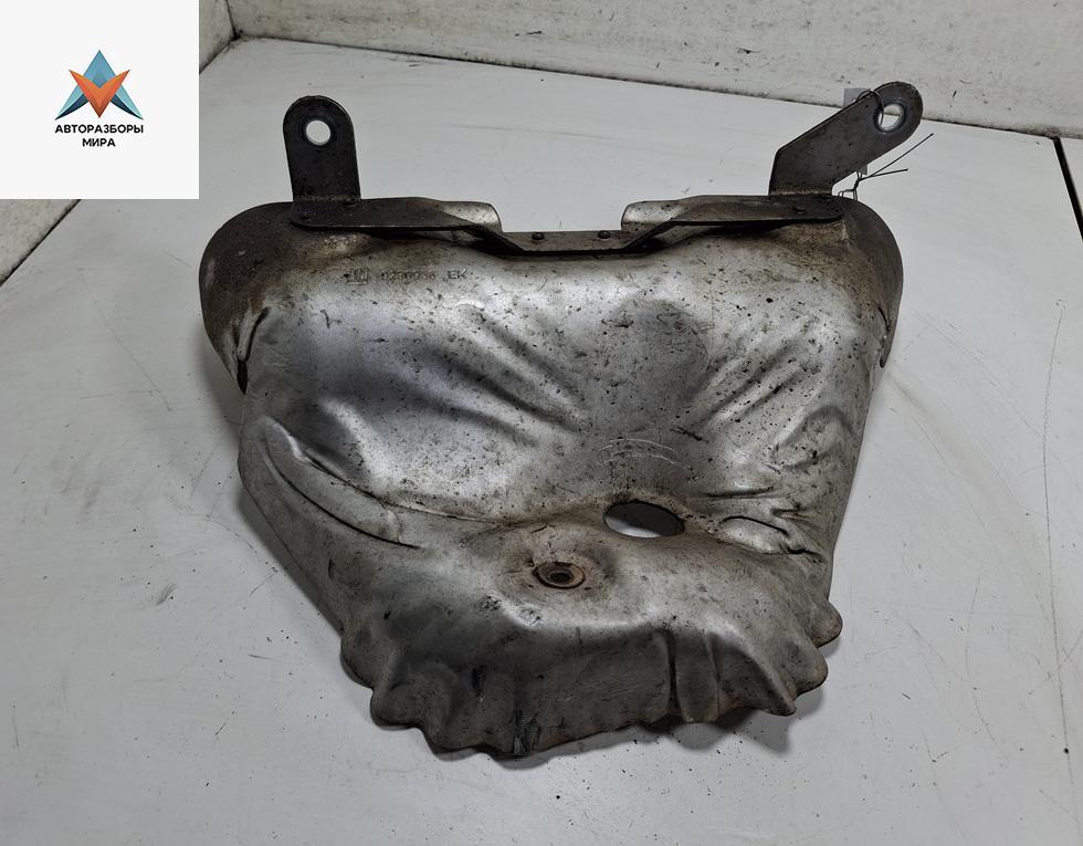 тепловой экран глушителя Opel Signum C 2004, 2.2 л., бензин, АКПП, серый, хетчбэк 5 дв., 9230956 - фото №1