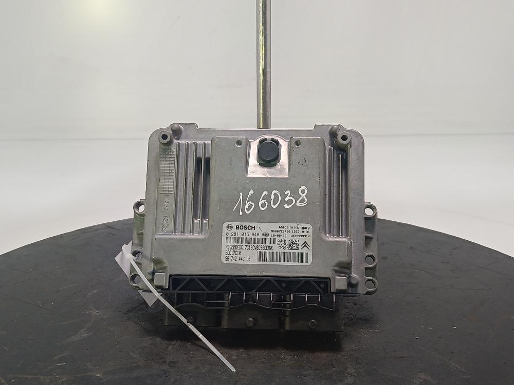 Блок управления двигателем Citroen C3 2 поколение 2011, цвет, 9674244680 - фото №1