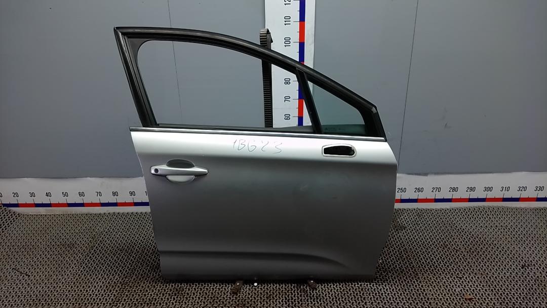 дверь передняя правая Citroen C4 2 поколение 2012, 1.6 л., HDi 8V, дизель, МКПП, хетчбэк 5 дв. - фото №1