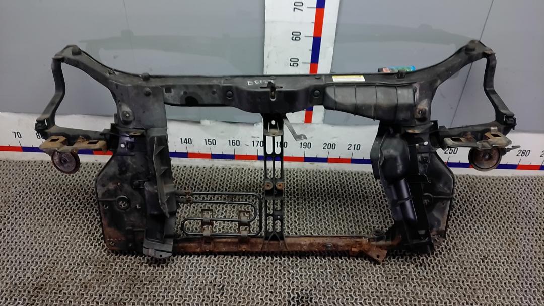 Передняя панель крепления облицовки (телевизор) Hyundai Tucson 1 поколение 2006, 2.0 л., дизель, МКПП, внедорожник 5 дв. - фото №1