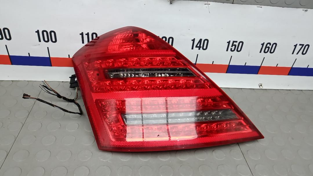 фонарь задний левый Mercedes-Benz S-Класс W221 2006, 3.0 л., дизель, АКПП, седан - фото №1