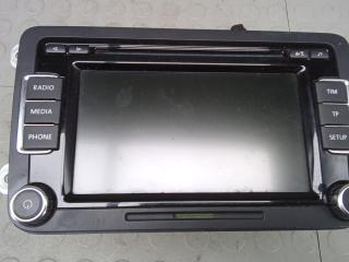 магнитола Volkswagen Tiguan 1 поколение 2010, 2.0 л., дизель, МКПП, внедорожник 5 дв., 3C8035195
