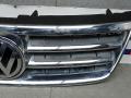 решетка радиатора Volkswagen Touareg 1 поколение 2005, 3.2 л., бензин, АКПП, внедорожник 5 дв. - фото №2