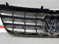 решетка радиатора Volkswagen Touareg 1 поколение 2005, 3.2 л., бензин, АКПП, внедорожник 5 дв. - фото №6