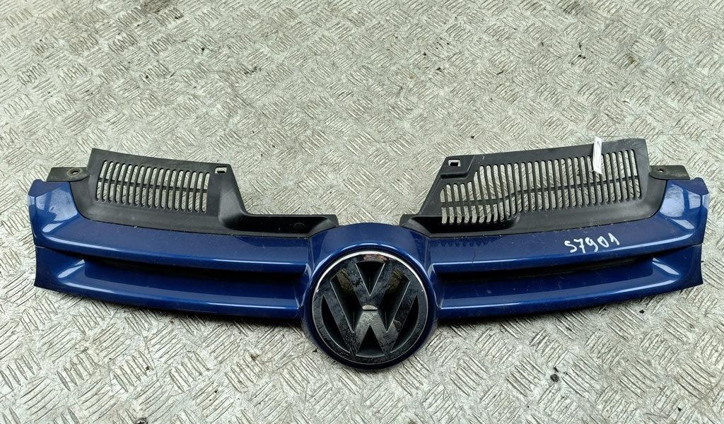 решетка радиатора Volkswagen Golf-5 2005, синий, хетчбэк 5 дв.