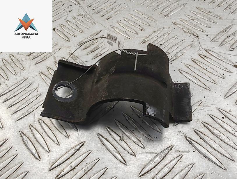 крепление стабилизатора / втулки стабилизатора Chrysler Voyager 3 поколение 1999, 3.3 л., бензин, АКПП, синий, минивэн - фото №1