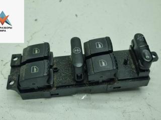 кнопка стеклоподъемника переднего левого Volkswagen Golf 4 поколение 2001, 1.6 л., бензин, МКПП, чёрный, хетчбэк 5 дв., 1J4959857B