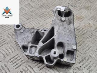 кронштейн КПП Volkswagen Passat B6 2007, 2.0 л., бензин, МКПП, синий, универсал, 1K0199117P