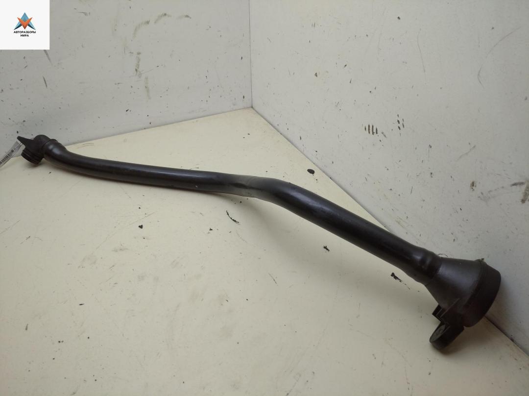 маслозаливная горловина Mercedes-Benz Vito-1 W638 2002, 2.2 л., дизель, МКПП, белый, микроавтобус - фото №1