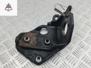 кронштейн ТНВД Volkswagen Transporter T4 1994, 2.4 л., дизель, МКПП, белый, микроавтобус, 074130147