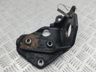 кронштейн ТНВД Volkswagen Transporter T4 1994, 2.4 л., дизель, МКПП, белый, микроавтобус, 074130147
