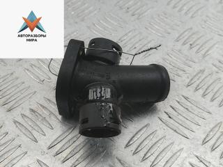 фланец (тройник) системы охлаждения Volkswagen Transporter T4 1998, 2.4 л., дизель, МКПП, микроавтобус, 074121132