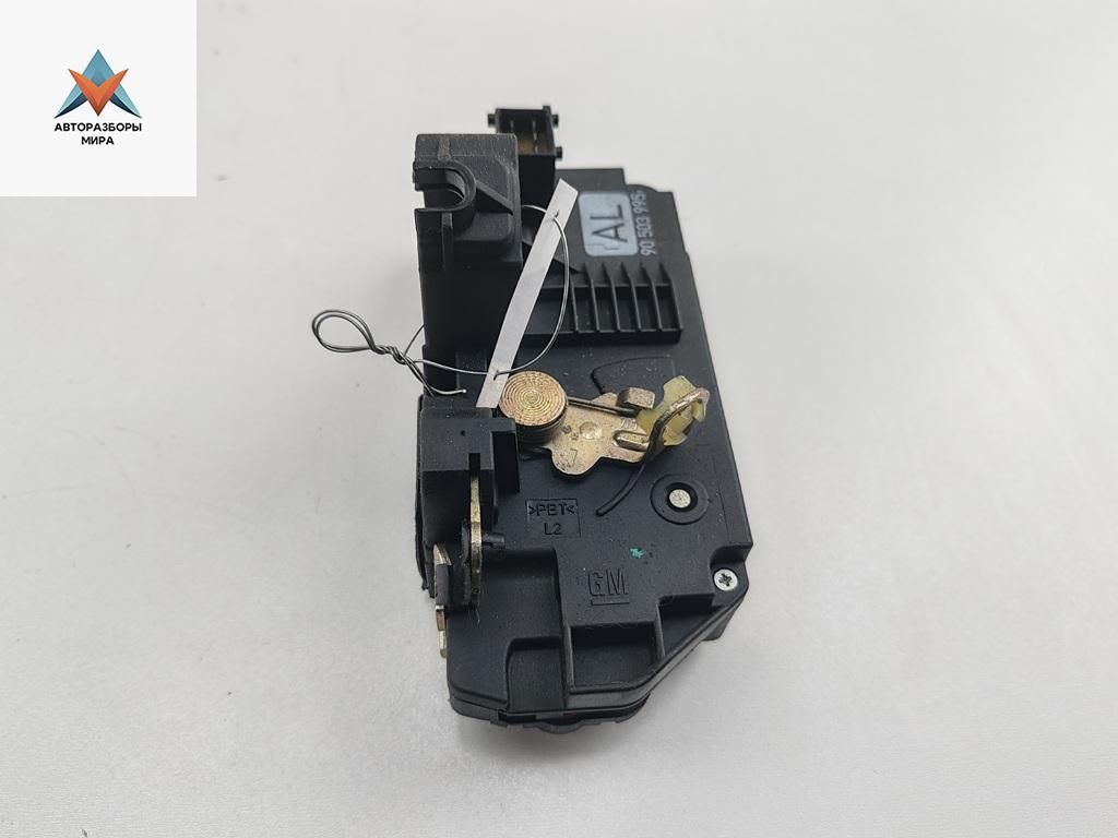 замок двери задней левой Opel Vectra B 1995, 1.6 л., бензин, МКПП, красный, седан, 90503995 - фото №1