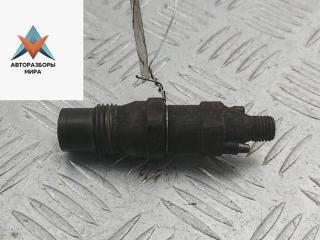 форсунка Volkswagen Transporter T4 1998, 2.4 л., дизель, МКПП, микроавтобус, 068130202