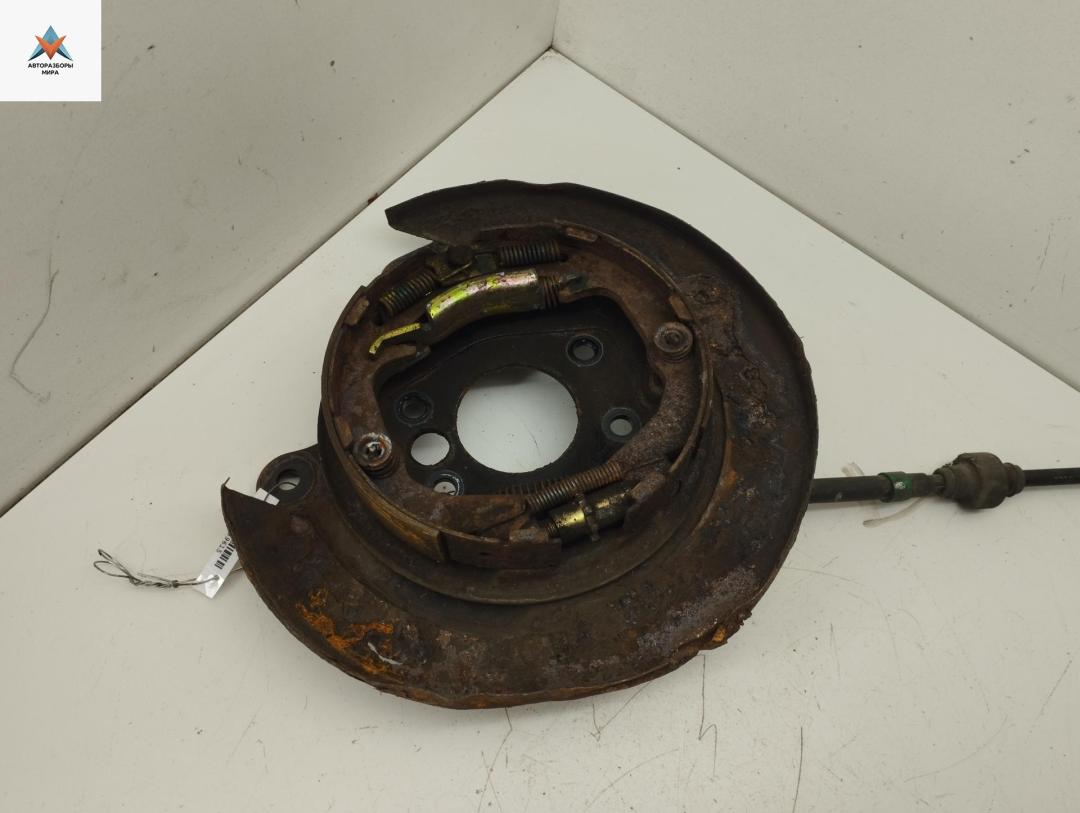 защитный кожух тормозного механизма Mitsubishi Outlander 1 поколение 2006, 2.0 л., бензин, МКПП, чёрный, внедорожник 5 дв. - фото №1