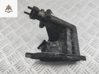 фланец (тройник) системы охлаждения Mercedes-Benz Vito-1 W638 2002, 2.2 л., дизель, МКПП, белый, микроавтобус, 6112000690