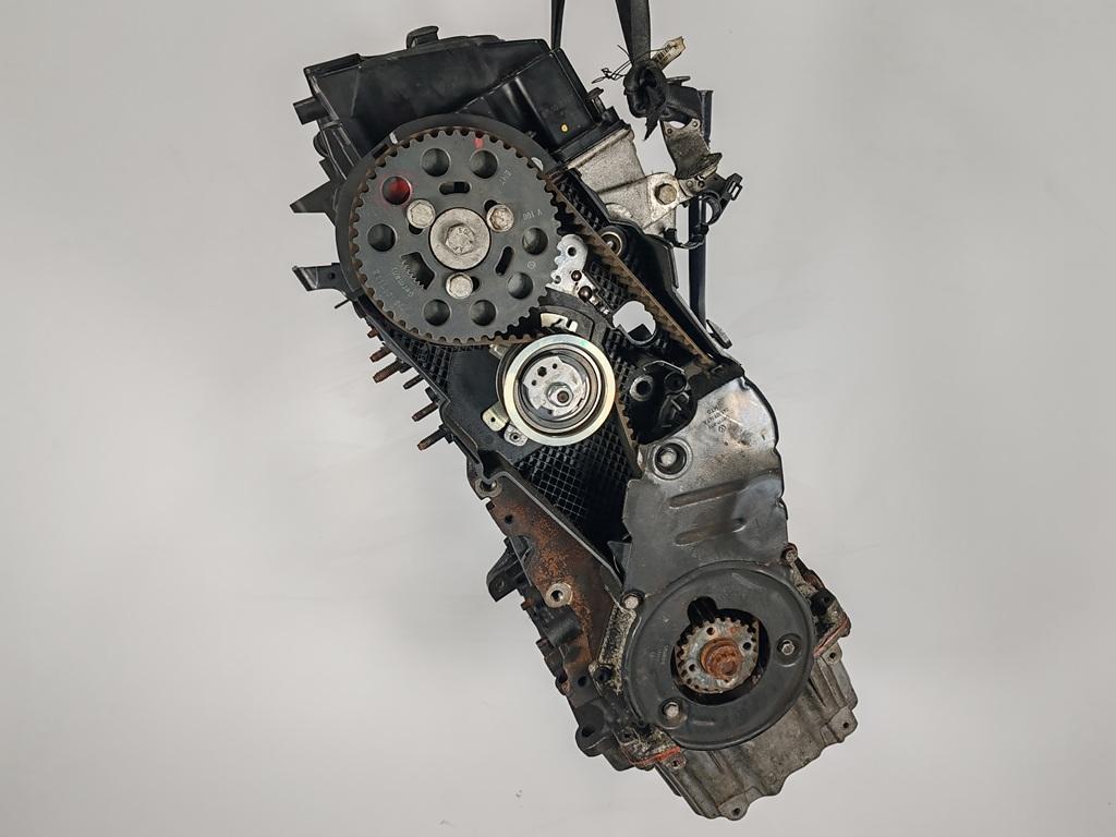 двигатель Volkswagen Passat B6 2007, 2.0 л., дизель, МКПП, BMP