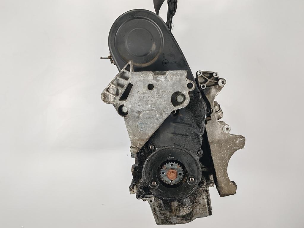 двигатель Volkswagen Passat B6 2010, 1.6 л., бензин, МКПП, BSE