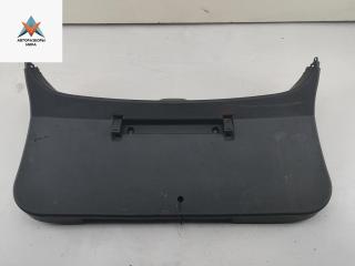 обшивка крышки багажника Opel Astra H/Family [рестайлинг] 2008, 1.4 л., бензин, МКПП, красный, универсал, 13201328