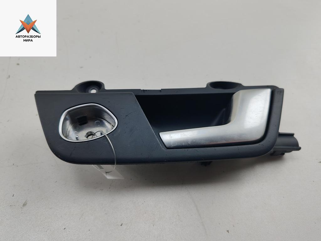 ручка внутренняя задняя правая Audi A4 B7 2004, 2.0 л., бензин, МКПП, синий, седан, 8E0839020 - фото №1