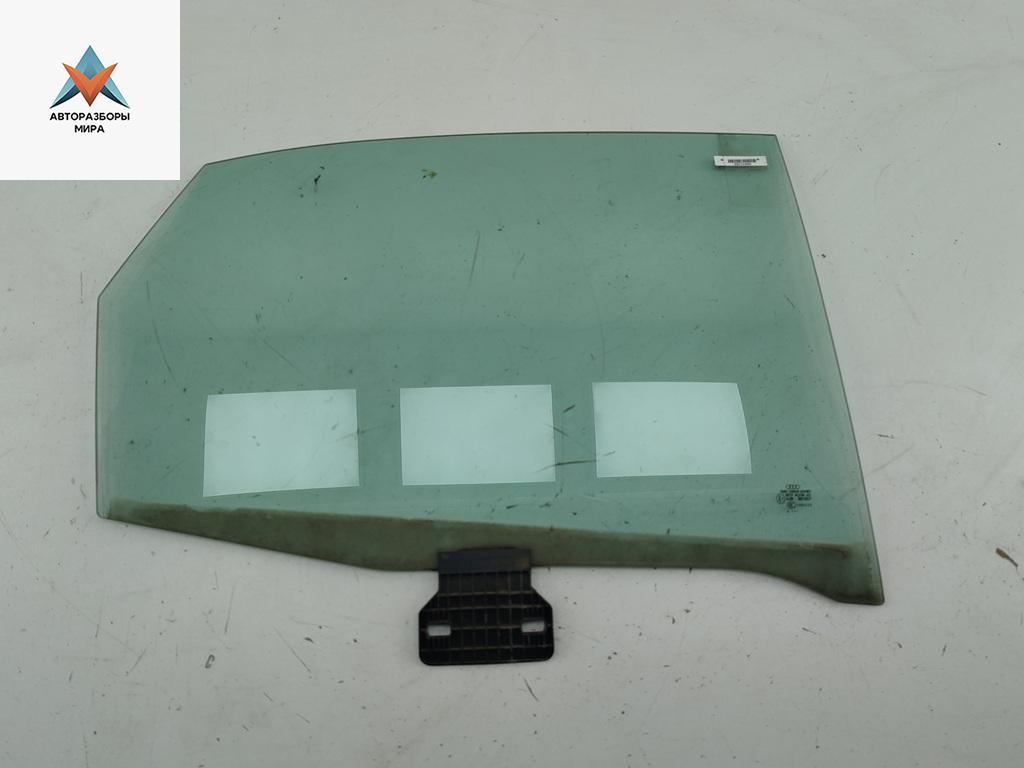 стекло двери задней правой Audi A4 B7 2004, 2.0 л., бензин, МКПП, синий, седан, 43R001057 - фото №1