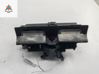 ручка крышки багажника Audi A6 4B/C5 2000, красный, универсал, 4B0827565C