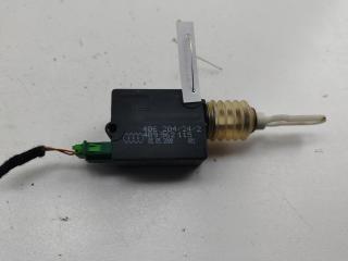 активатор замка багажника Audi A6 4B/C5 2000, 2.5 л., дизель, АКПП, красный, универсал, 4B9962115