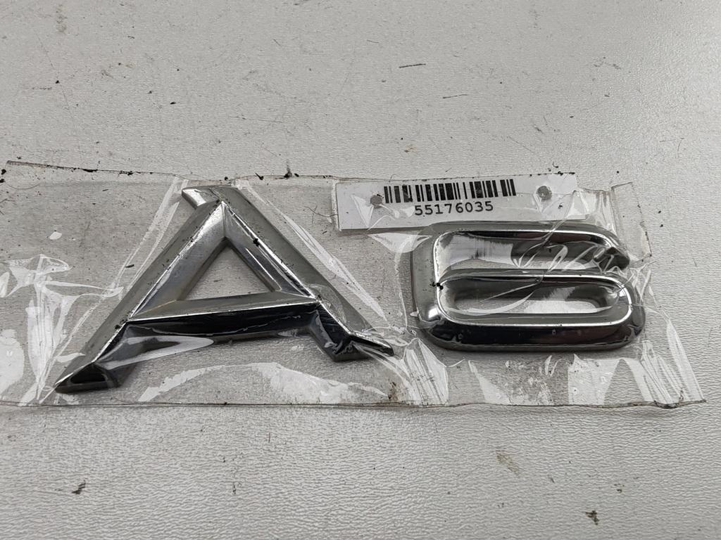 эмблема Audi A6 C5 2000, 2.5 л., дизель, АКПП, красный, универсал, 4D0853741, 4A9853741B
