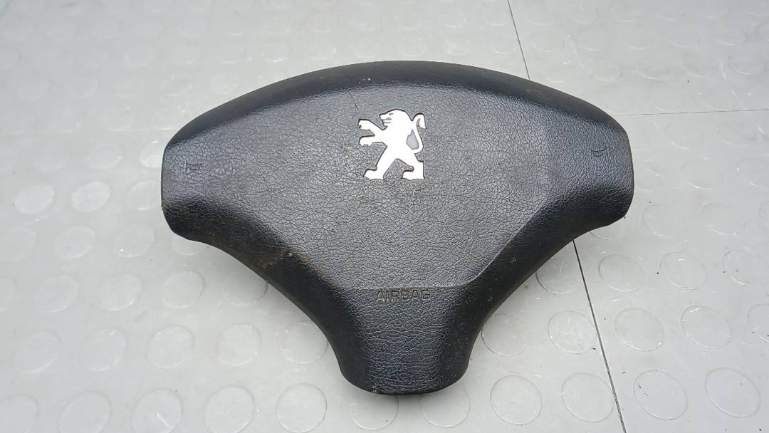 подушка безопасности водителя Peugeot 308 T7 2008, 1.6 л., дизель, МКПП, хетчбэк 5 дв. - фото №1