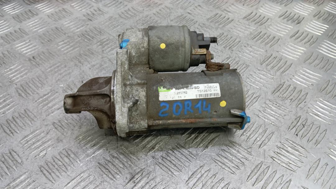 стартер Ford Focus 3 поколение 2011, 1.6 л., бензин, МКПП, хетчбэк 5 дв. - фото №1