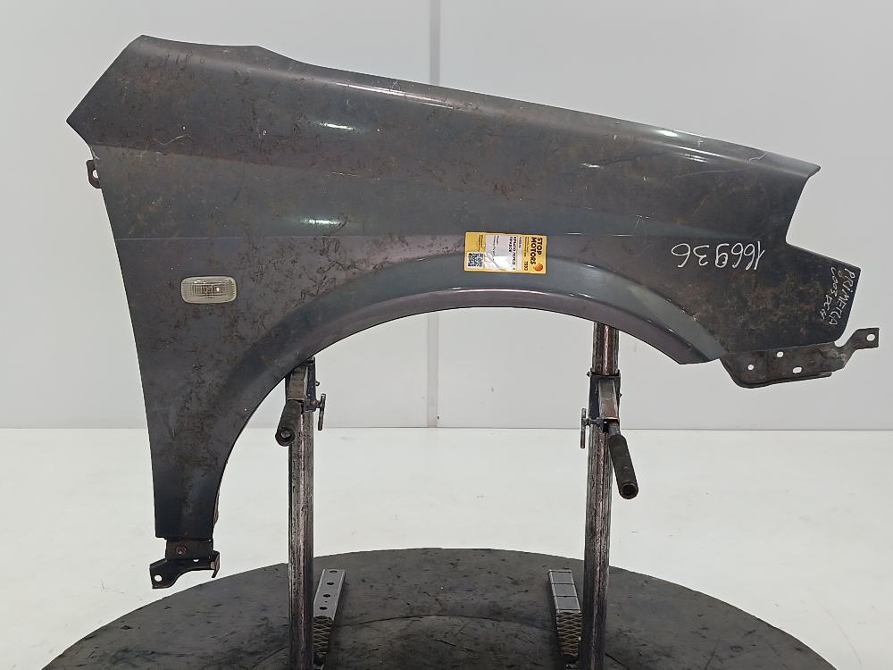 крыло переднее правое Nissan Primera P12 2005, цвет - фото №1