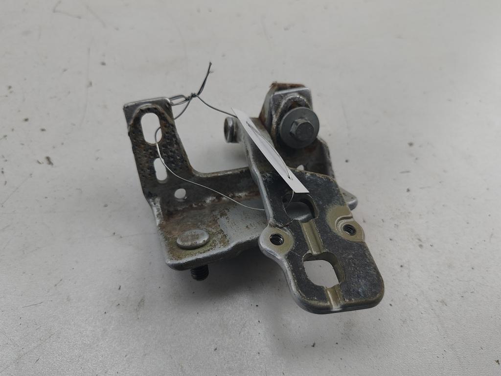 петля крышки багажника BMW 3 E46 2001, серый, универсал, 8215532