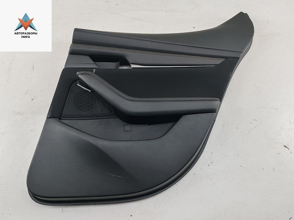 обшивка двери задняя правая Mazda 3 BP 2019, 2.0 л., гибрид, МКПП, чёрный, хетчбэк 5 дв., BCJH6853Z - фото №1