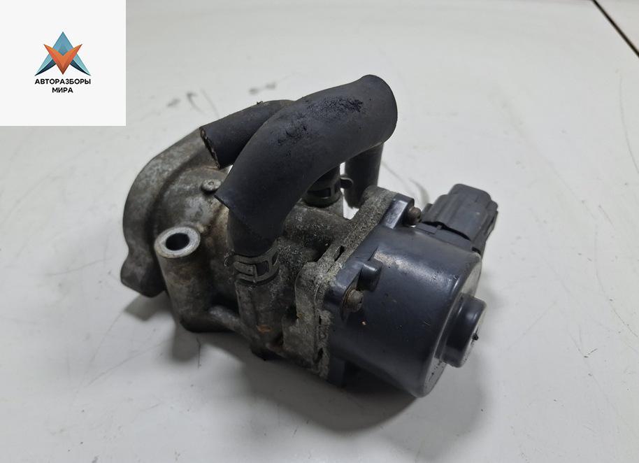 клапан EGR Mitsubishi Space Wagon 3 поколение (Typ N50) 1999, 2.4 л., бензин, МКПП, серый, минивэн - фото №1