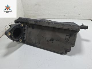 резонатор воздушного фильтра Mitsubishi Space Wagon 3 поколение (Typ N50) 1999, 2.4 л., бензин, МКПП, серый, минивэн