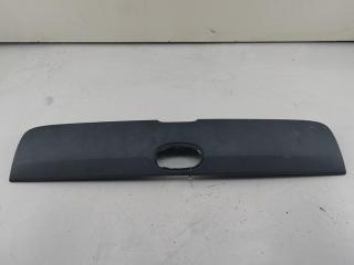 Молдинг крышки (двери) багажника Renault Kangoo 1 поколение 2000, 1.9 л., дизель, МКПП, зелёный, фургон, 7700304871
