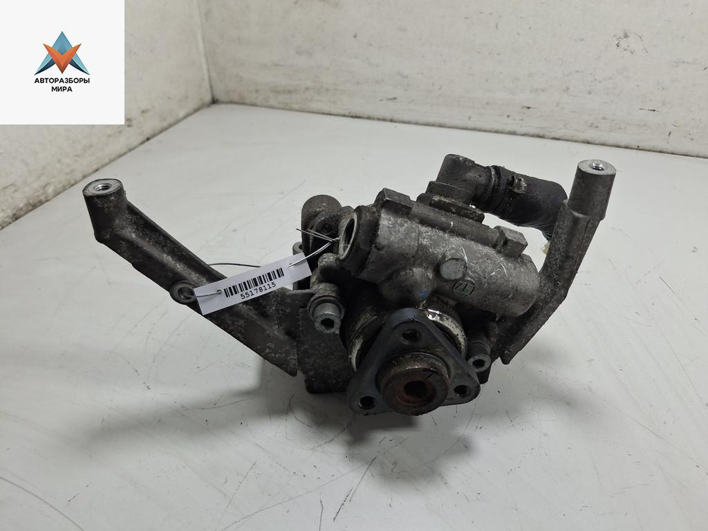 Насос гидроусилителя руля Audi A6 4B/C5 1998, 2.4 л., бензин, АКПП, серый, седан, 4B0145156 - фото №1
