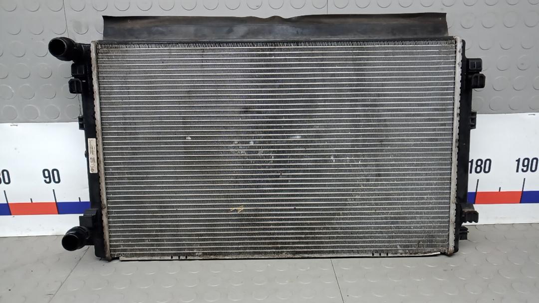 радиатор охлаждения Skoda Superb 3 поколение 2016, 1.6 л., дизель, МКПП, хетчбэк 5 дв. - фото №1