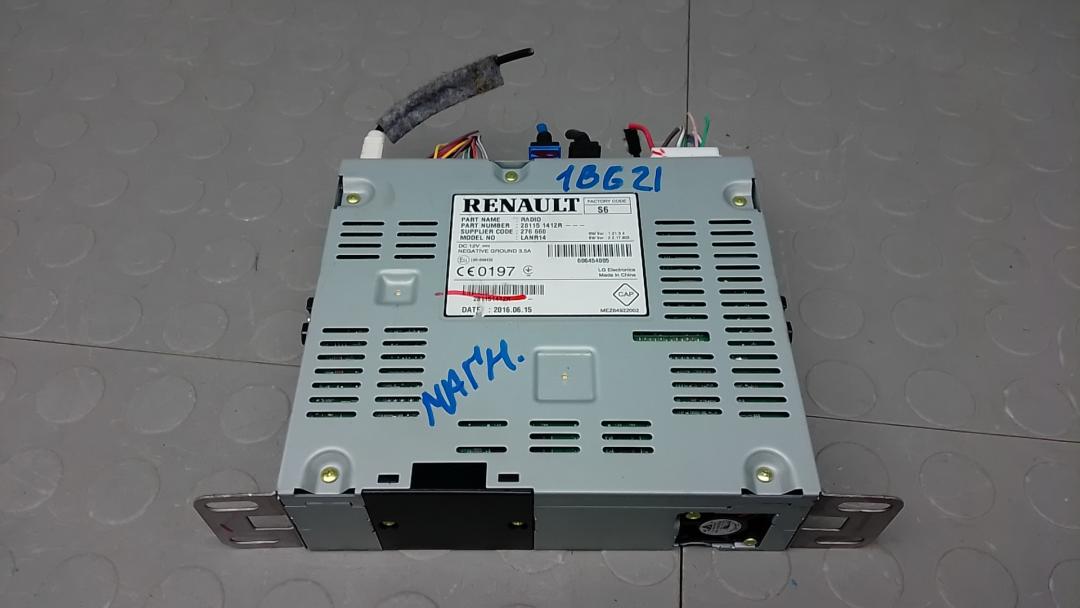 магнитола Renault Kadjar 1 поколение 2016, 1.2 л., бензин, МКПП, внедорожник 5 дв., 281151412R - фото №1