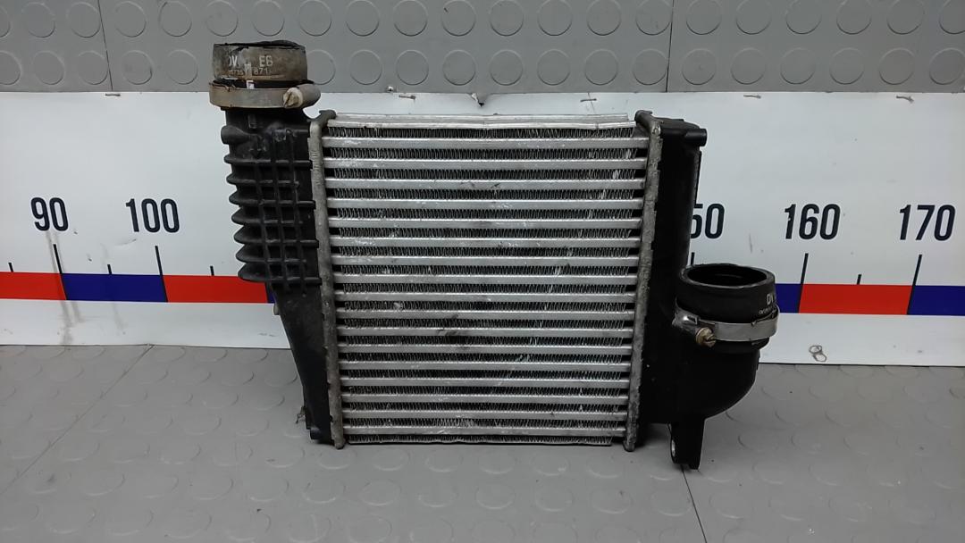 радиатор интеркулера Citroen C4 Picasso 2 поколение 2014, 1.6 л., HDi 8V, дизель, МКПП, минивэн - фото №1