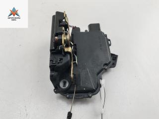 замок двери передней левой Volkswagen Passat B5 [рестайлинг] 2002, 2.0 л., бензин, МКПП, белый, седан