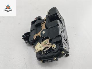 замок двери передней левой Volkswagen Bora 1 поколение 2000, 2.0 л., бензин, МКПП, синий, седан, 3B1837015A