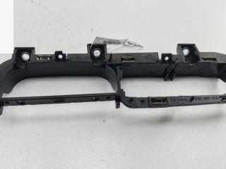 ручка внутренняя передняя левая Volkswagen Passat B5 [рестайлинг] 2002, 2.0 л., бензин, МКПП, белый, седан, 3B1867179B