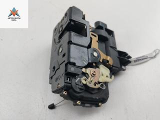 замок двери передней правой Volkswagen Bora 1 поколение 2000, 2.0 л., бензин, МКПП, синий, седан, 3B1837016A